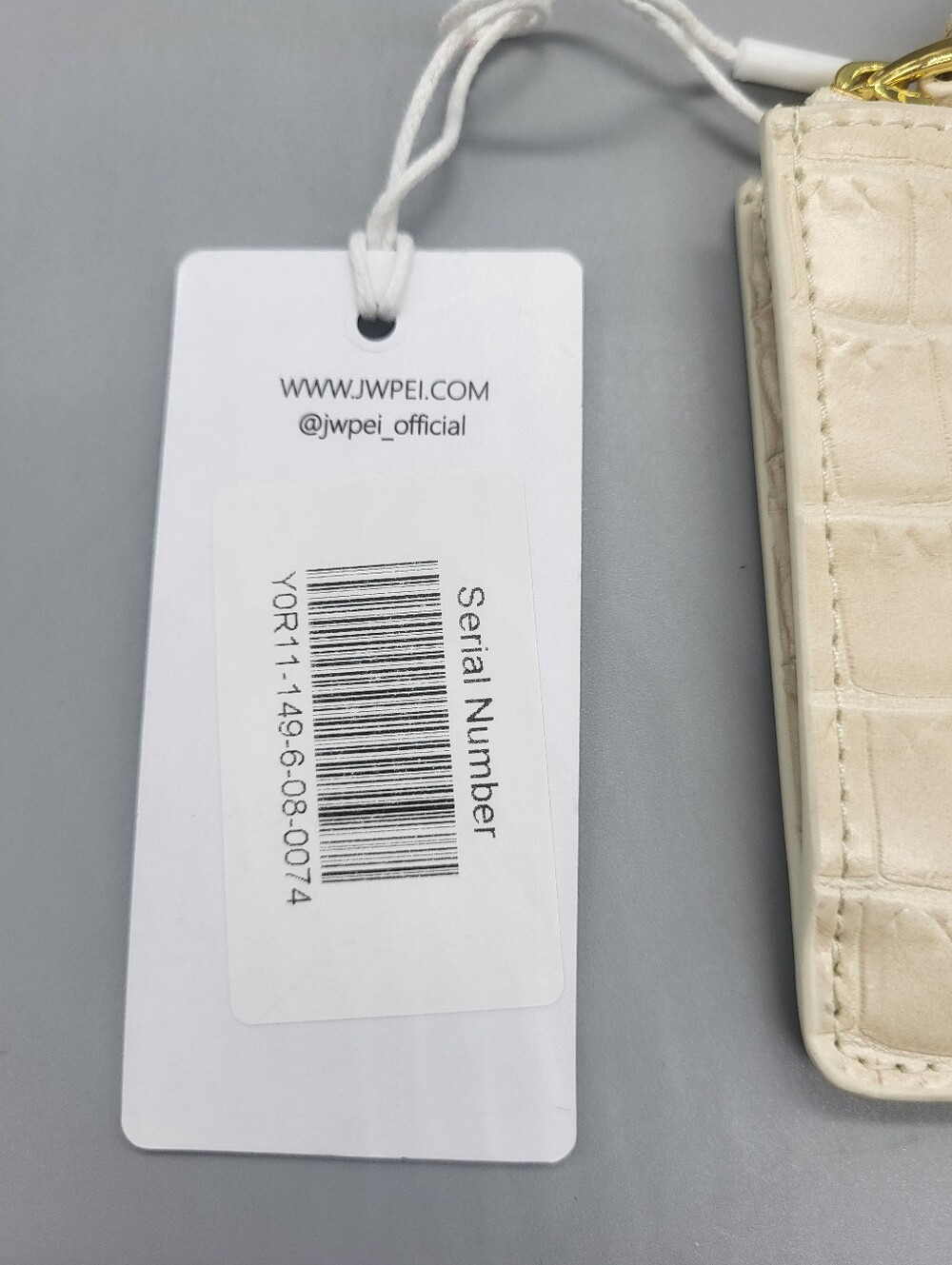 JW PEI Quinn Zipped Card Holder - Ivory Croc - Picture 3 of 8